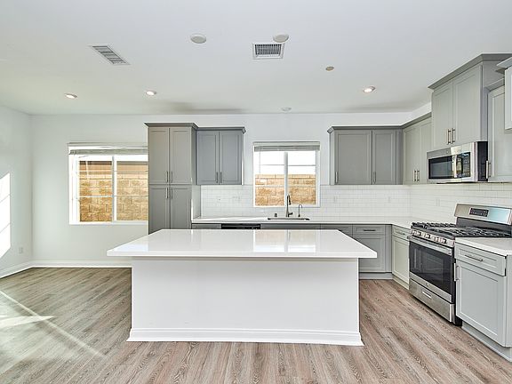 3rd image of 16077 Narni Ln