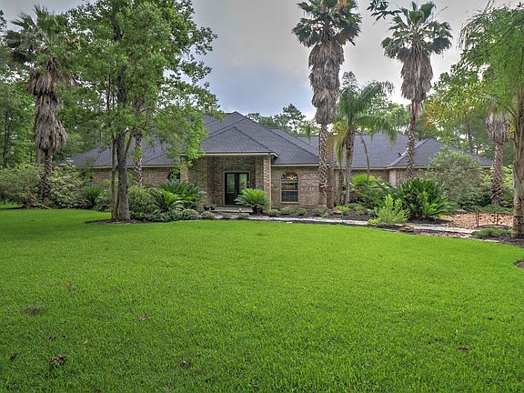 2nd image of 10322 Crestwater Cir