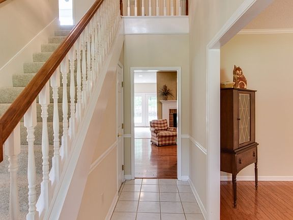 3rd image of 6545 Autumn Oaks Dr