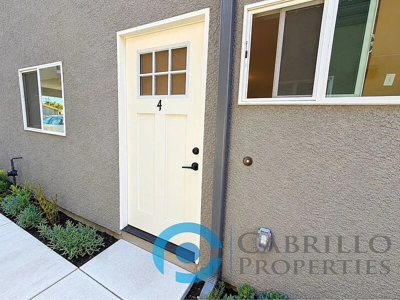 1 bed, 1.0 bath, $1,995 — Photo 4