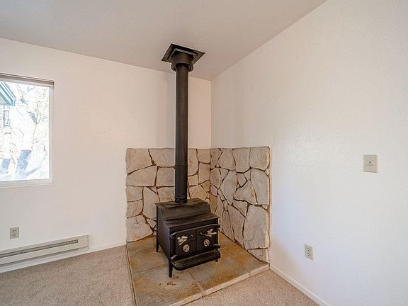 5th image of 21424 Green Oaks Ct