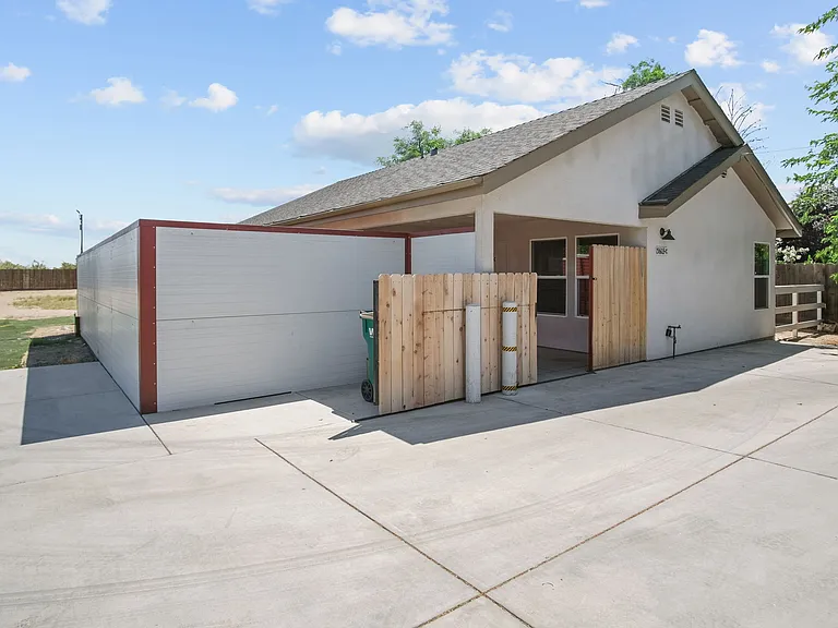 15603 W August Ave #C — Photo 2