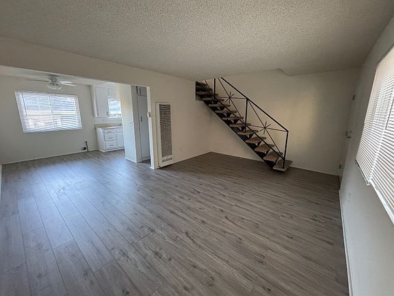 3rd image of 619 N Juanita Ave APT B