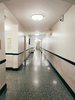 Sold by Maximillion Realty, Inc. | media 31