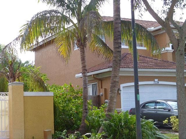2nd image of 7774 NW 165th St