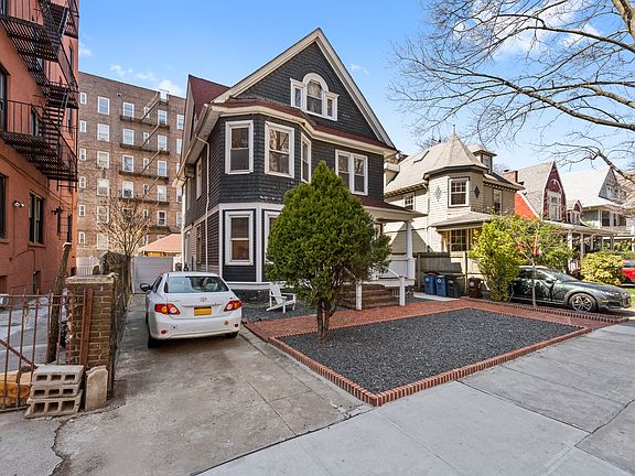 2nd image of 428 E 18th St #1B