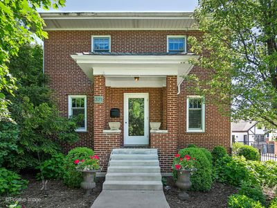 371 S Arlington Ave, Elmhurst, IL, 60126