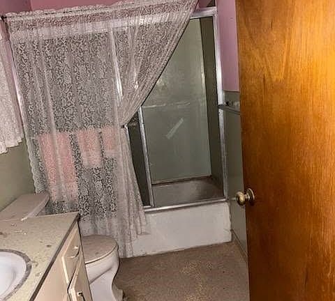 4th image of 631 Trevino St #0