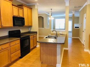 8982 Camden Park Dr, Raleigh, NC 27613