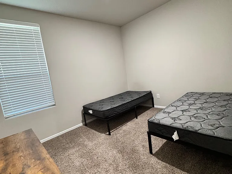 6302 Oracle Dr — Photo 20