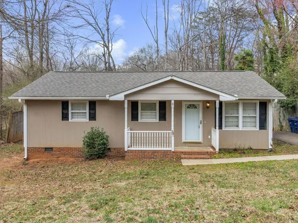 201 Knighton Dr, Wellford, SC 29385