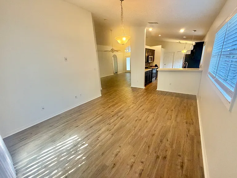 544 Tall Oaks Ter — Photo 14