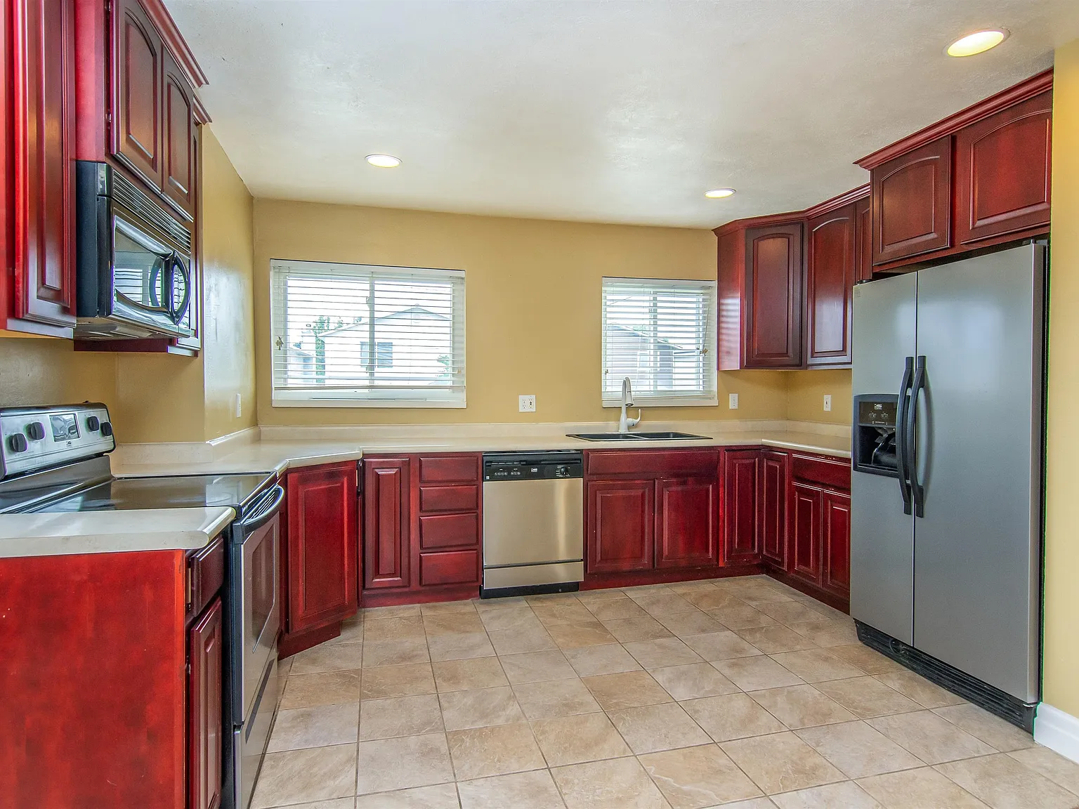 1585 W. Rundquist Drive - 1 — Photo 3