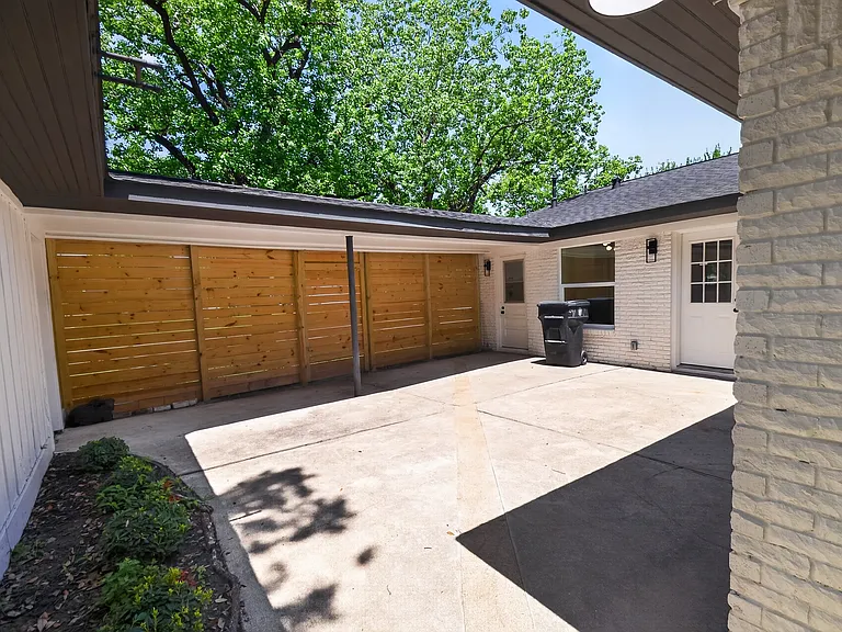 5675 Sylmar Rd — Photo 29