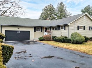 920 Ocean Ave, New London, CT 06320