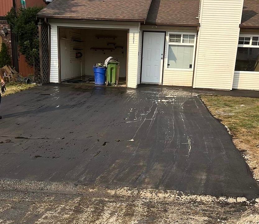 2nd image of 45451 Meadowbrook Dr