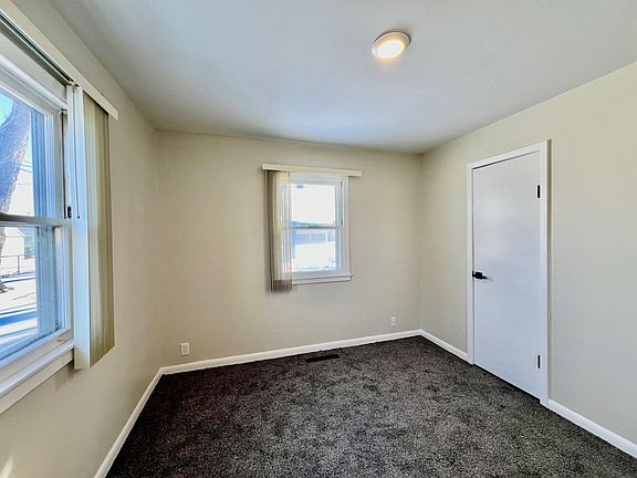 5th image of 111 3rd St SW