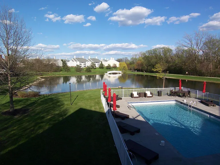 111 Fieldcrest St — Photo 21