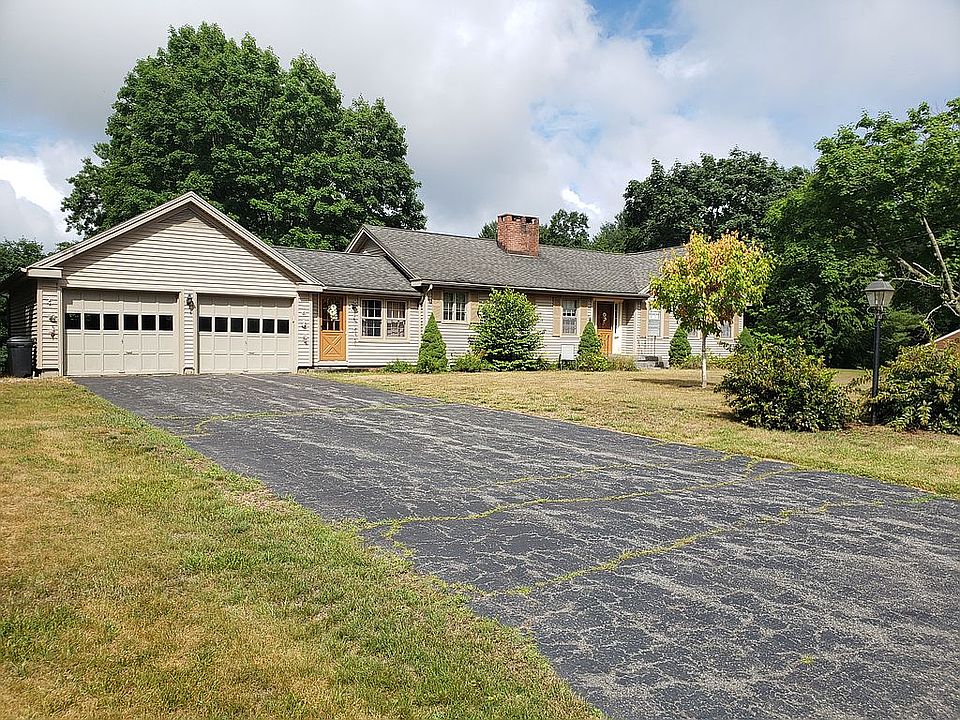 2nd image of 45 Plymouth Rd