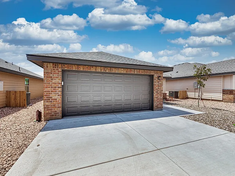 8208 E County Road 111 — Photo 26