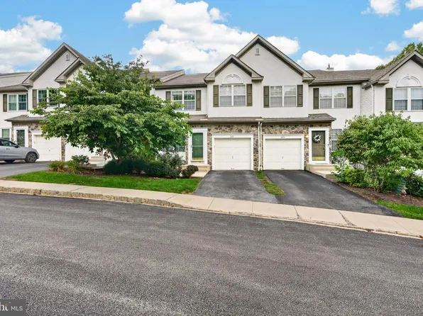 221 Tall Pines Dr, West Chester, PA 19380