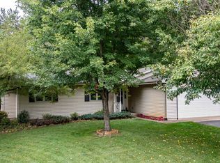 N2185 Wilson Dr, Waupaca, WI 54981