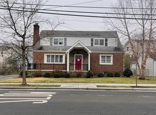 700 Golden Ave #2, Secaucus, NJ 07094