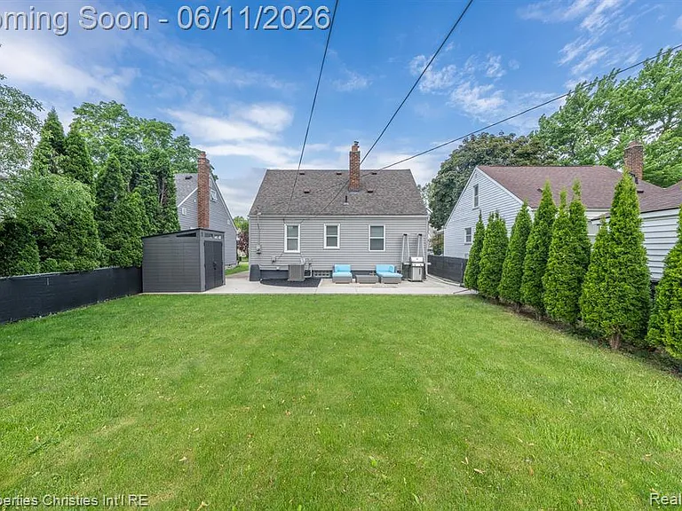 3318 Prairie Ave — Photo 26