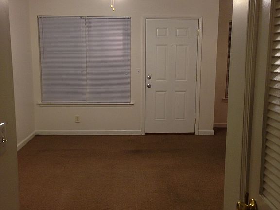 5th image of 731 West St APT A