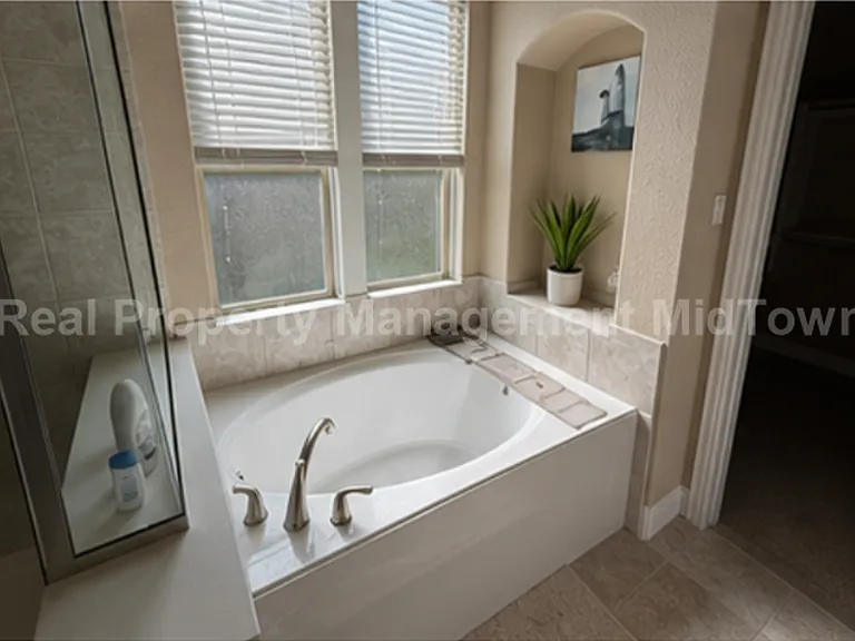 2711 Sky Ridge Rd — Photo 11