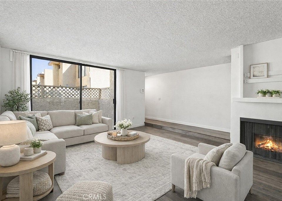 1st image of 22038 Vanowen St APT 215