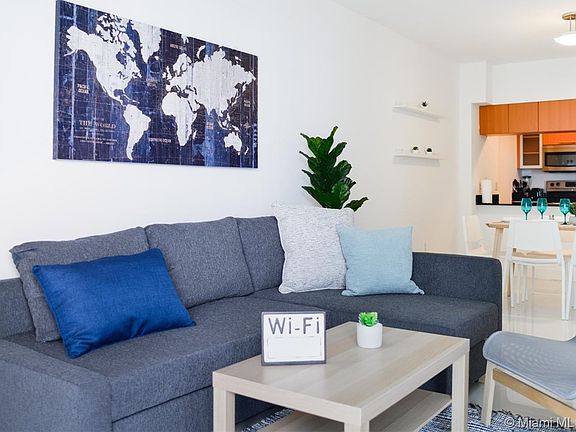4th image of 1750 N Bayshore Dr APT 2209