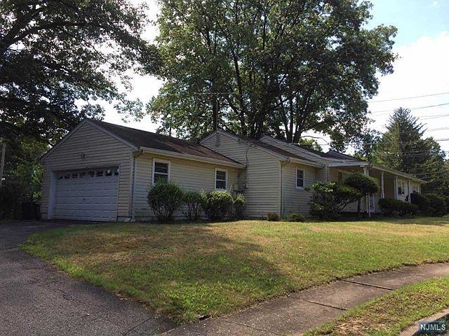 2nd image of 10 Amelia Ct