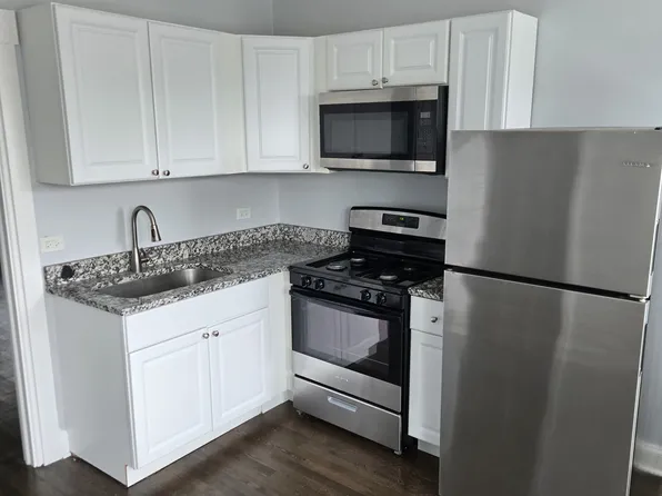 7664 S South Shore Dr #3, Chicago, IL 60649