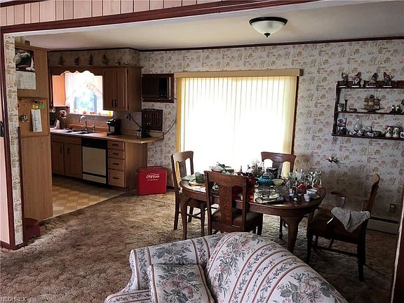 4th image of 4592 Fitzgerald Ave