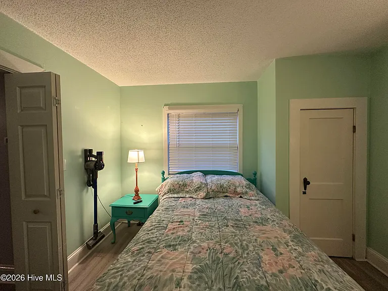 302 N Shores Rd — Photo 12