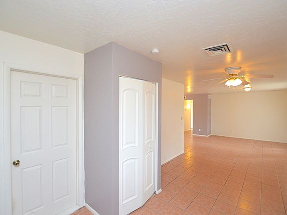 5th image of 3008 N 71st Ave