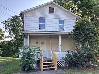 1st image of 11 Maple St