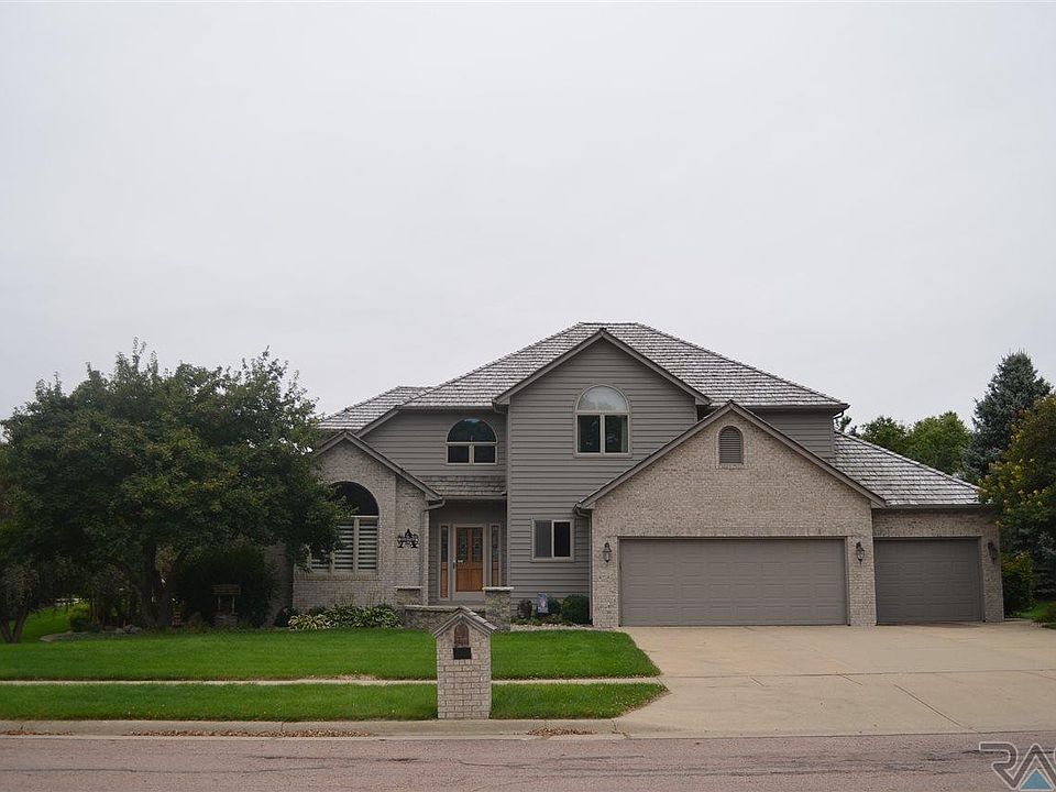 1st image of 5105 S Sweetbriar Dr