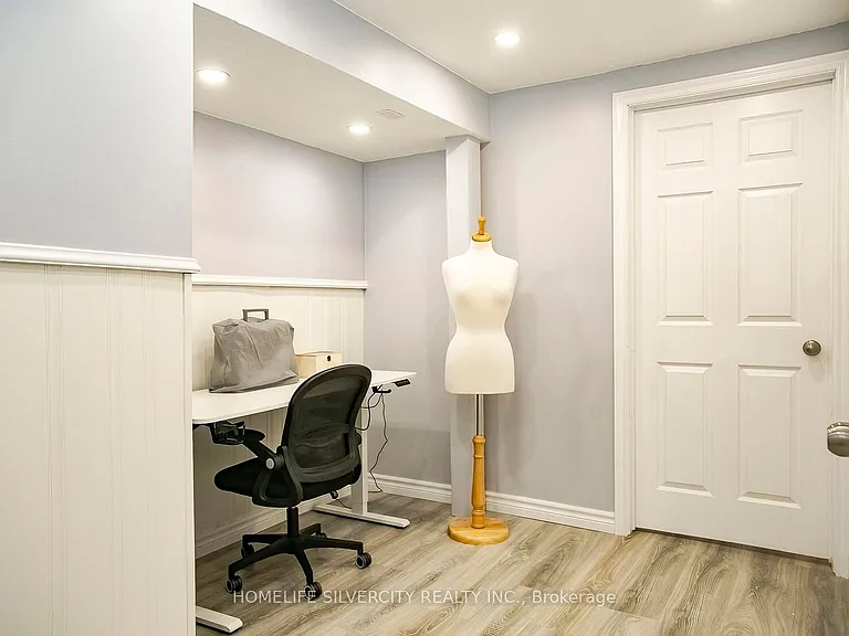 21 Mitchell Ave — Photo 38