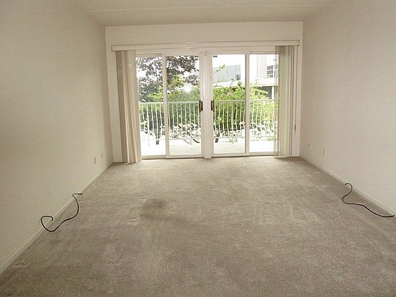 2nd image of 7021 W Touhy Ave APT 205