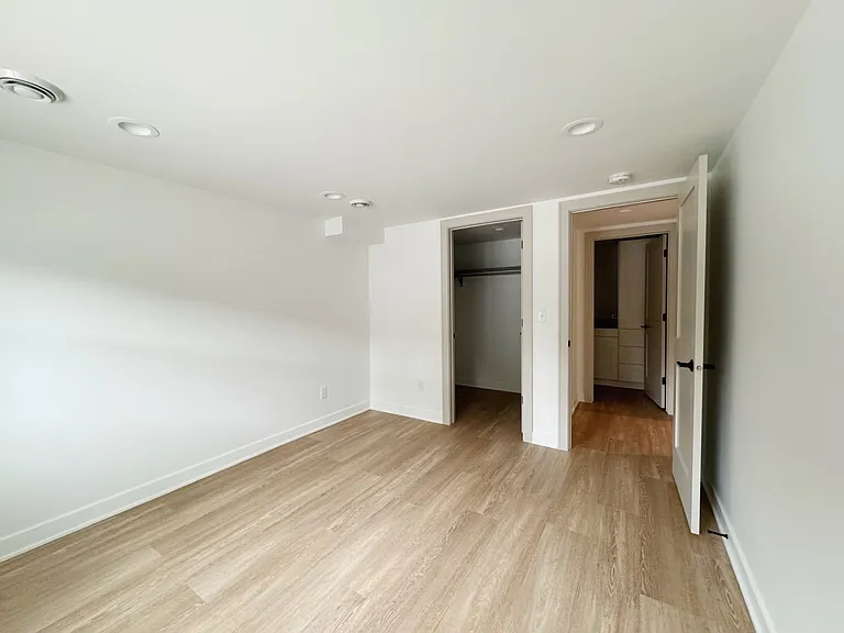 1915 5th St SW #1 — Photo 10