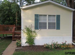7731 N 101st Plz, Omaha, NE 68122