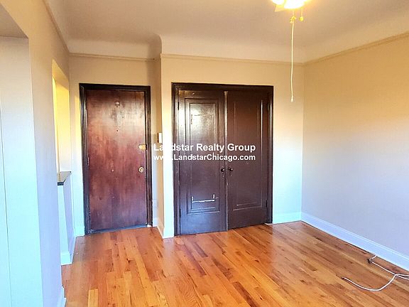 4th image of 948 W Cuyler Ave APT 308