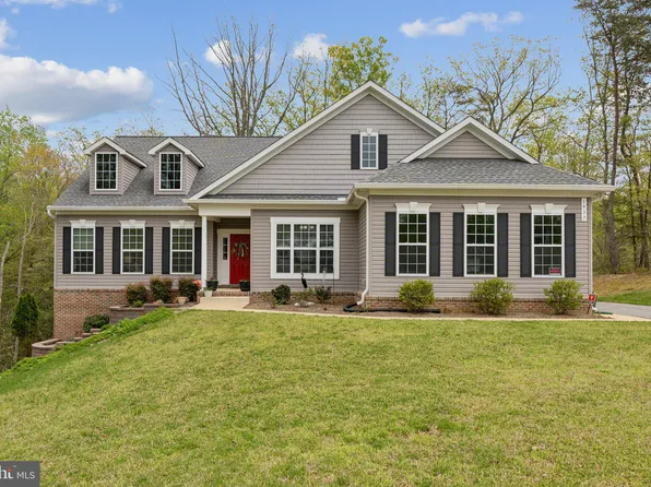 1937 Winding Path Ln, Lusby, MD 20657