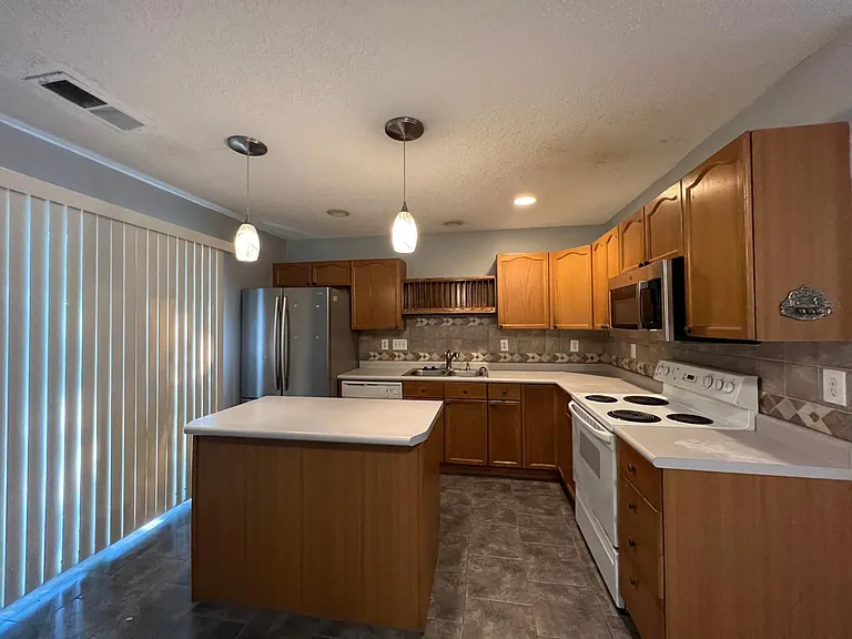 2256 Cigar Ct — Photo 8