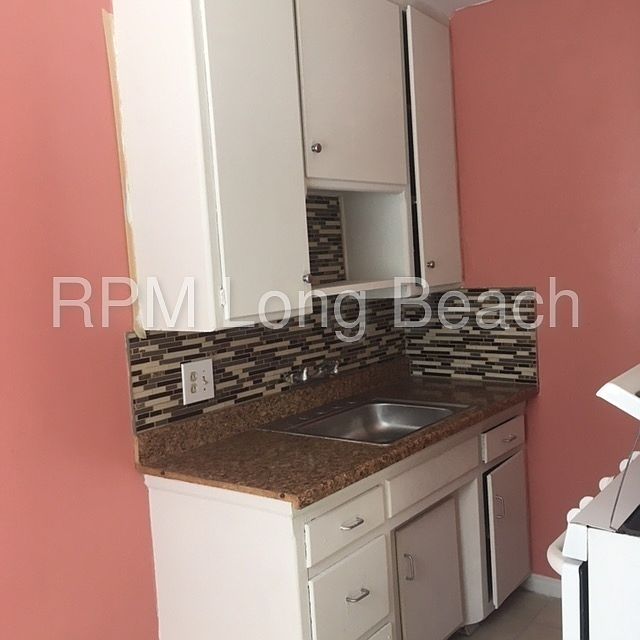 2nd image of 711 Maine Ave APT C