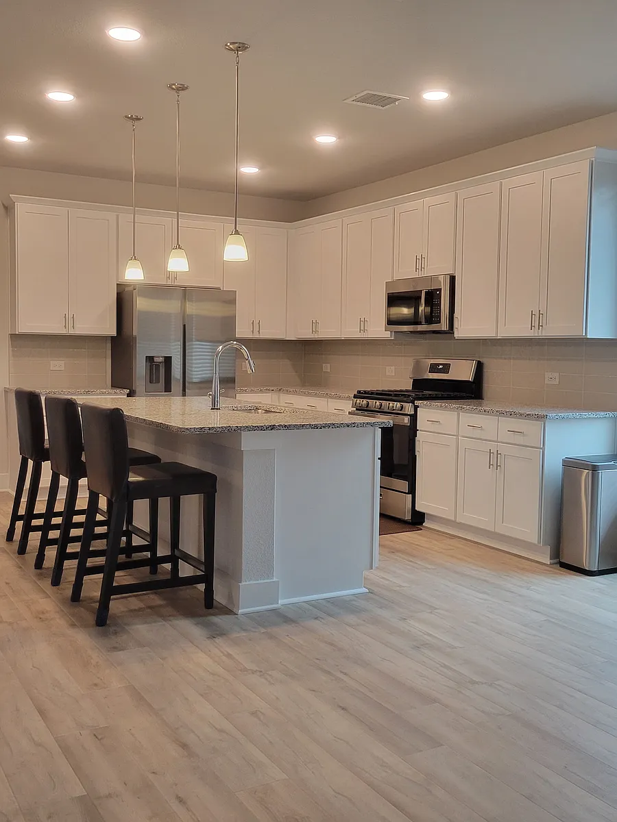 Building Photo - 3104 Eddington Dr