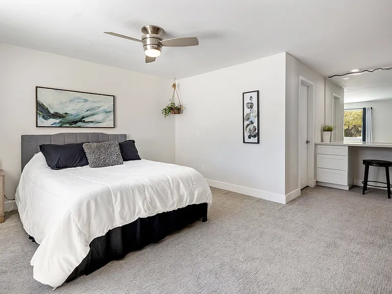 8633 E Monterosa Ave — Photo 9