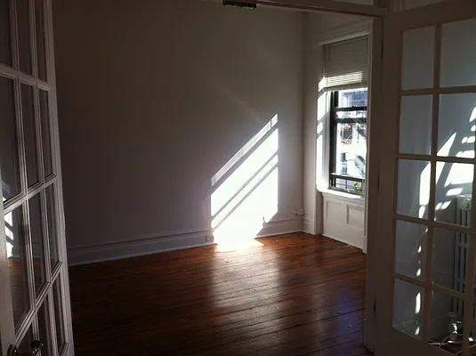 Rented by Flatiron Real Estate Advisors LLC | media 36